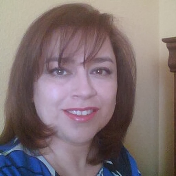 Meet your Posher, Sandra - Picture 1 of 1